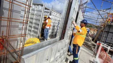 Trabajadores necesitan salvoconductos para movilizarse a partir del lunes