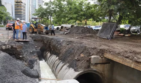 Alcaldía de Panamá espera que trabajos en Calle Uruguay culminen en 15 días