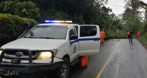 Seis puntos de Chiguirí Arriba en Coclé fueron afectados por  los deslizamientos de tierra