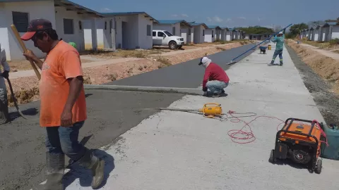Más de 100 familias esperan que les entreguen su vivienda en El Playón, distrito de Aguadulce