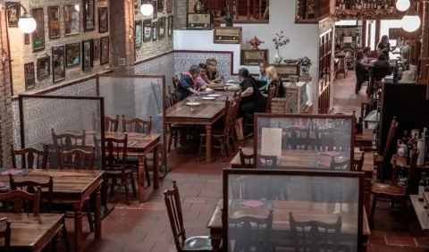 Los Bares y restaurantes echan mano de la creatividad 