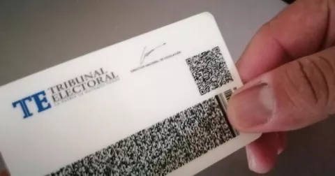 Autoridades reconocen fallas en el sistema de distribución de vale digital