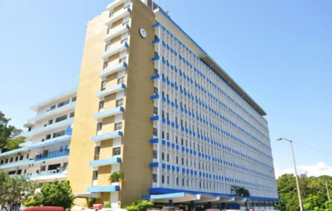  Complejo Hospitalario Arnulfo Arias Madrid se convertirá en un hospital exclusivo para pacientes COVID-19