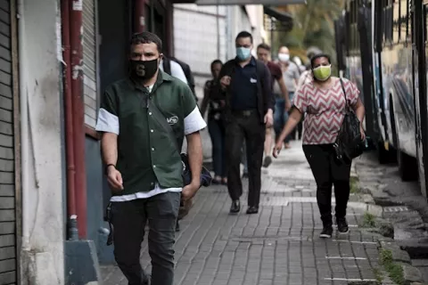 Costa Rica supera los 3.000 casos de COVID-19 y alerta por presión en salud
