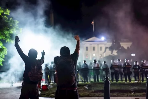 Protegieron a Donald Trump en el búnker de la Casa Blanca por los disturbios