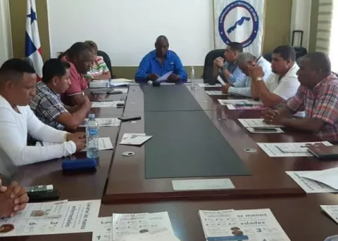 Solicitan al Consejo Municipal de Colón se pronuncie sobre agresión de Lince a pescador 