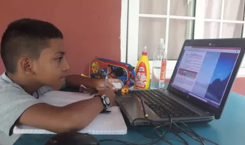 Meduca presenta la plataforma 'Ester' para el inicio de clases a distancia