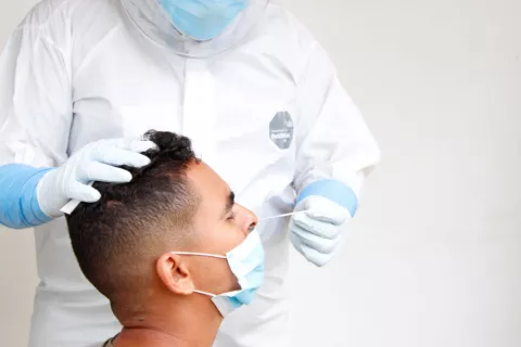 Detenidos de Isla Punta Coco se benefician con operativo de salud