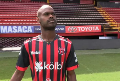 Alajuelense de Machado empata ante Saprissa en el clásico
