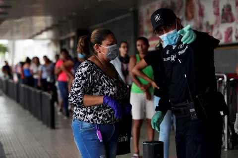 Establecen nuevo horario de movilidad para adultos mayores a partir del lunes 8 de junio