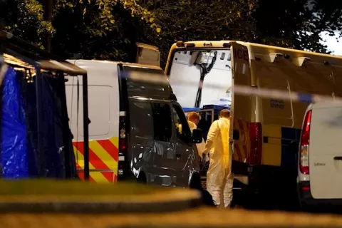 Solo un agresor y ningún motivo claro en el ataque terrorista en Reading