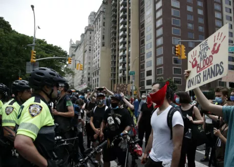 Nueva York investiga un nuevo caso de brutalidad policial contra un menor negro