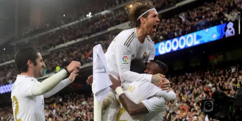 Zidane se prepara para el Eibar y su partido 200 en el banquillo del Real Madrid