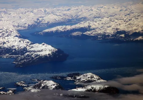 Deshielo de un glaciar en Alaska puede provocar un tsunami 