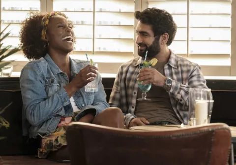 Romances interraciales dan un giro en TV