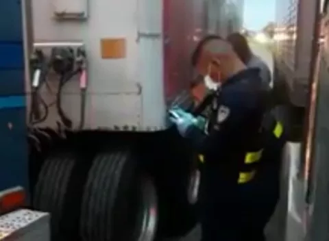 Camioneros panameños en pie de guerra, denuncian haber sido  multados por autoridades ticas 