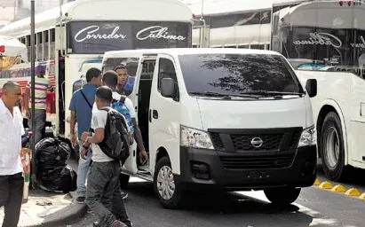 Usuarios del transporte público denuncian aumento del pasaje de forma ilegal