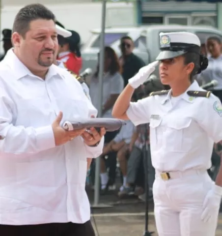 El alcalde de Santiago Samid Sandoval confirma que tiene  COVID