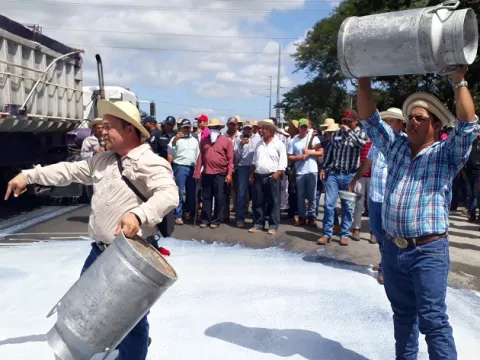Ganaderos, productores y miembros de diversas agrupaciones santeñas anuncian protestas para este sábado