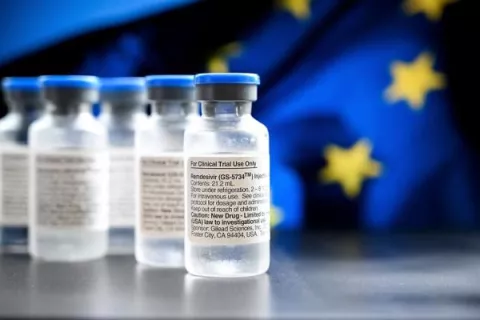 Bruselas autoriza el uso del Remdesivir para tratar el coronavirus