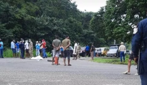 Moradores de Costa Abajo de Colón cierran vía exigiendo bono solidario