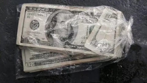 Incautan más de 710 paquetes de droga y unos $7,000 en varios operativos en Colón