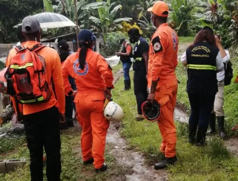 Cinco de los seis sobrevivientes volvieron al área del múltiple homicidio en Colón