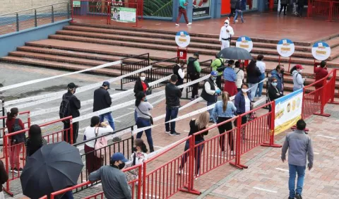 Expertos en Argentina prevén una baja del PIB de un 12 por ciento