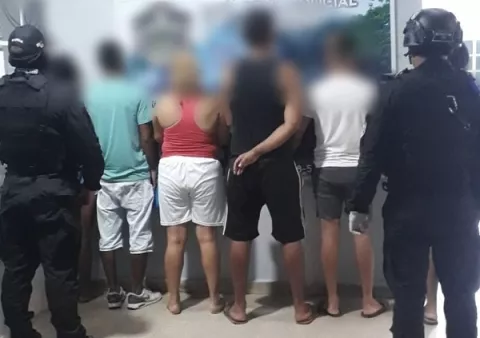 Policía Nacional retiene a 1,300 personas por violar la cuarentena total del fin de semana