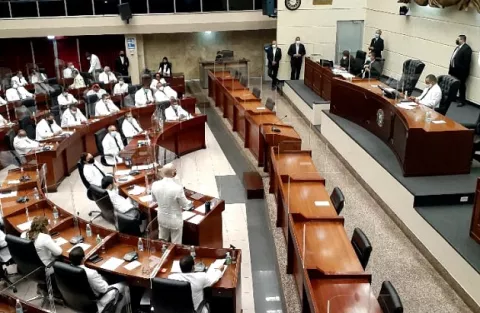 ¿Cuántos diputados de la Asamblea Nacional se han contagiado de COVID-19?