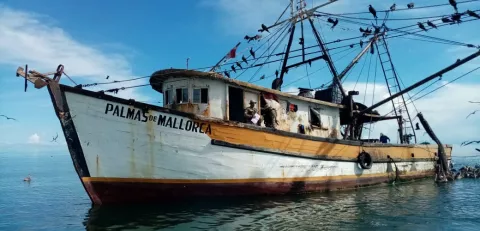 Arap y el Senan detectan cuatro embarcaciones realizando pesca ilegal 
