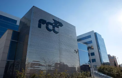 Constructoras de Slim (FCC) en España y México apelan laudo arbitral en la Corte Suprema de Panamá