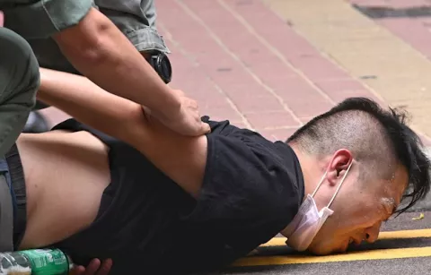 Hong Kong registra los primeros arrestos bajo la ley de seguridad en una protesta