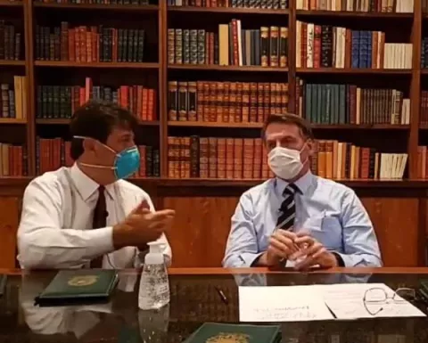 El presidente Jair Bolsonaro  da negativo de COVID-19 casi tres semanas después de ser contagiado