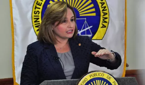 Kenia Porcell consigna fianza por más de $140 mil para evitar secuestro de bienes, tras demanda de Ricardo Martinelli