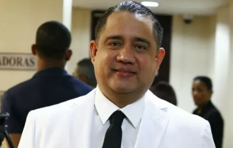 Reelección de Marcos Castillero a la presidencia de la Asamblea Nacional se debe a su experiencia y sentido humanitario