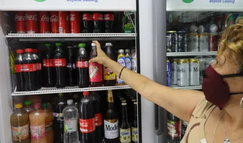 Gobierno mexicano choca con industria de alimentos procesados