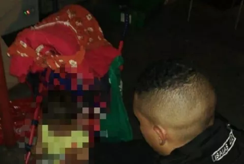 Policía Nacional rescata a niño abandonado en la zona paga de la 5 de Mayo