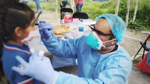 Autoridades de salud siguen buscando a los contactos por COVID-19 en varios sectores de Arraiján