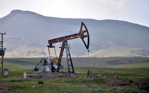 El petróleo de Texas aumenta un 0.5% impulsado por el dólar