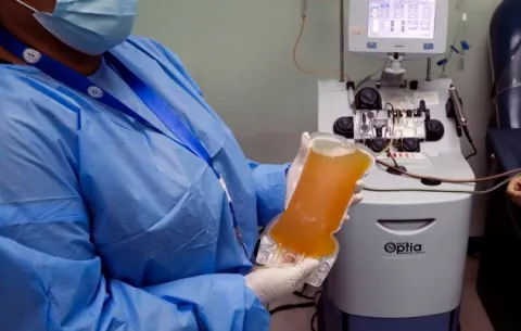 Aprueban uso extendido de plasma convaleciente y los protocolos de donación