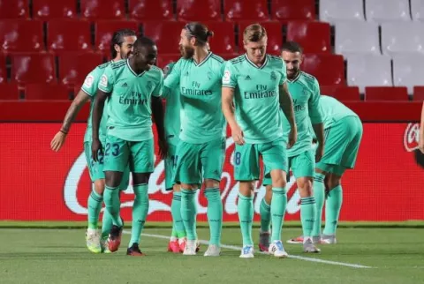 Real Madrid no falla y acaricia el título de LaLiga