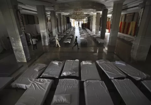 Embarazada recorre 8 hospitales en 15 horas en India