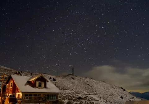 ‘Venden’ aislamiento en pueblos fantasma