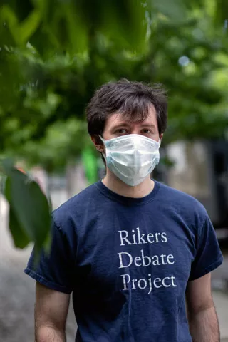 Investigadores debaten sobre inocular el coronavirus a los humanos