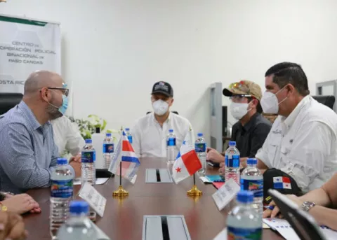 Ante la COVID-19, Costa Rica y Panamá coordinan la seguridad y flujo migratorio
