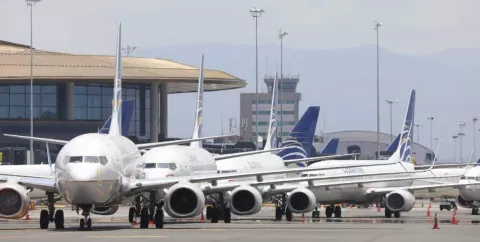  Panamá extiende por 30 días más la suspensión de vuelos internacionales  desde el aeropuerto de Tocumen