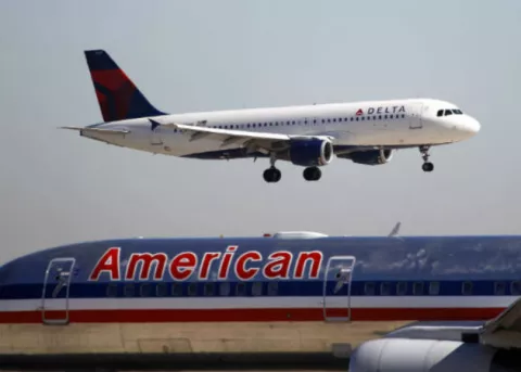 Costa Rica recibe primer vuelo internacional con turistas durante la pandemia