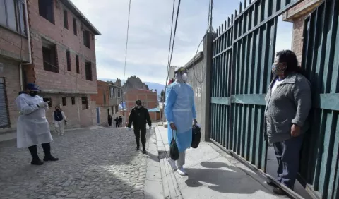 El pago de créditos se aplaza hasta fin de año  debido a la crisis, en Bolivia