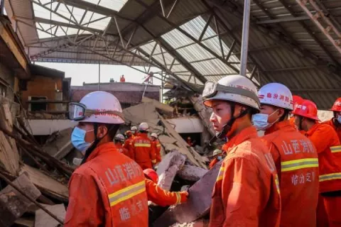 Aumenta a 29 el número de muertos tras hundirse un restaurante en el centro-norte de China